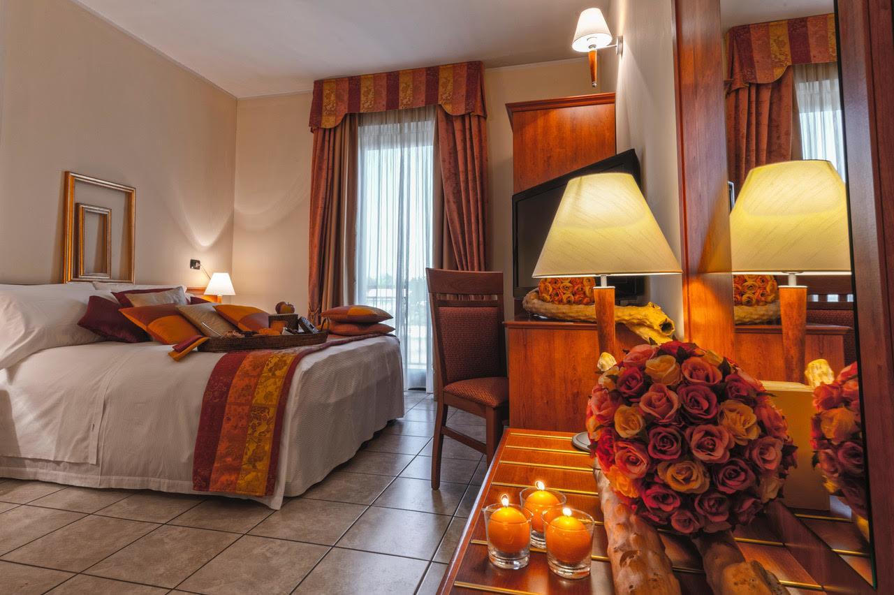 Hotel Rondissone Eksteriør billede
